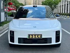 2025 Li Auto i6 2WD Standard, белый — фото 4