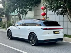 2025 Li Auto i6 2WD Standard, белый — фото 6