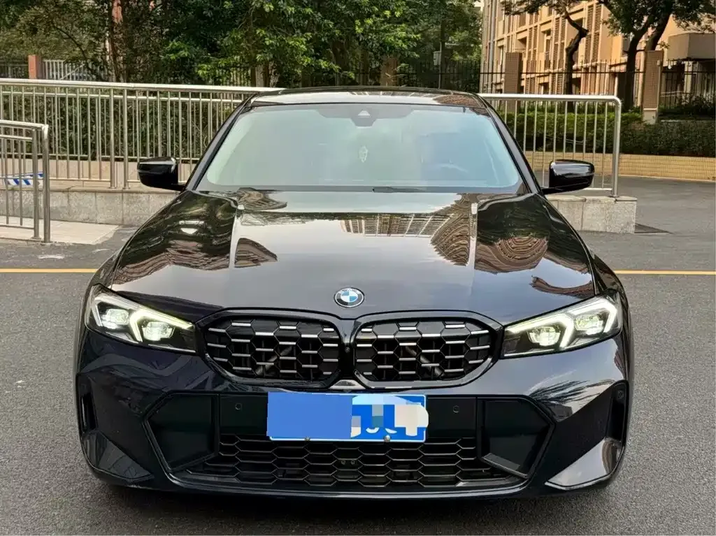 2023 BMW 3 Series 325Li M Sport Dark Night Package