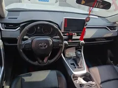 2022 Toyota Wildlander 2.0L CVT 2WD, белый — фото 12