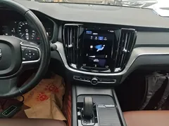 2022 Volvo S60 B4 Luxury, белый — фото 13