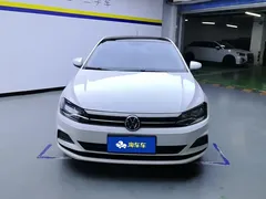2021 Volkswagen Polo Plus 1.5L AT Colorful Tech, белый — фото 2