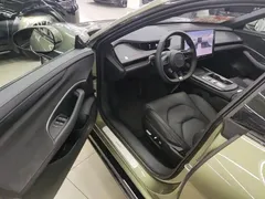 2024 Xiaomi SU7 RWD Long Range Smart Driving, зелёный — фото 16