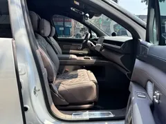 2026 Nio ES8 6-seat Executive Luxury, белый — фото 11