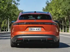 2023 Nio ET5T 75kWh Touring — фото 4