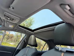 2023 Toyota Camry 2.0G Luxury, белый — фото 11