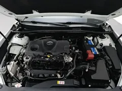2021 Toyota Camry 2.5G Luxury, белый — фото 6