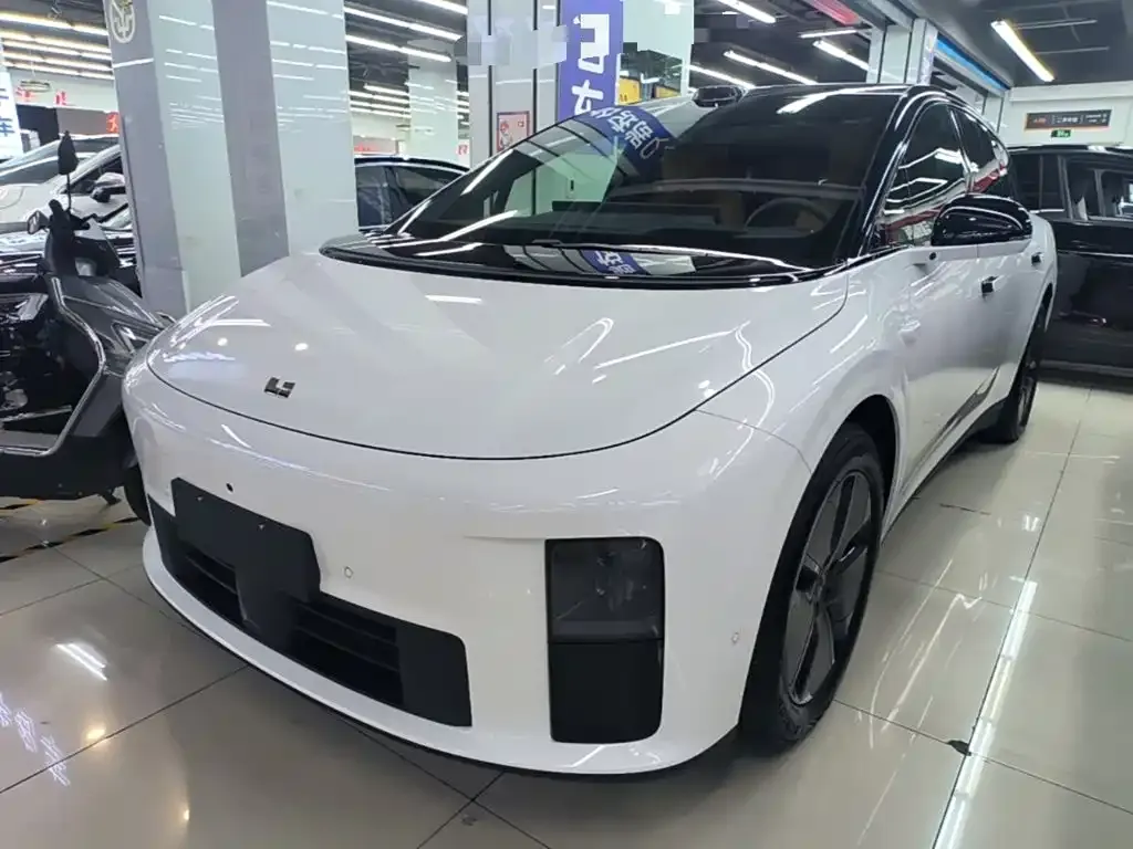 2025 Li Auto i6 2WD Standard