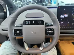 2025 Li Auto i6 2WD Standard, белый — фото 11