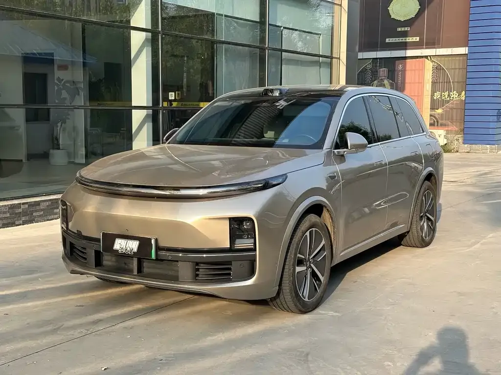 2024 Li Auto L8