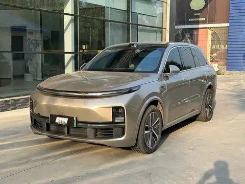 2024 Li Auto L8