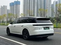 2025 Li Auto i8 Standard, белый — фото 7