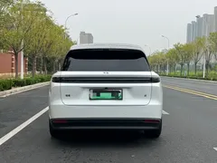 2025 Li Auto i8 Standard, белый — фото 8