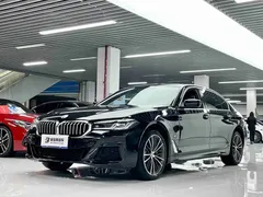 2023 BMW 5 Series 530Li Leading M Sport Package, чёрный — фото 1