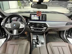 2023 BMW 5 Series 530Li Leading M Sport Package, чёрный — фото 5