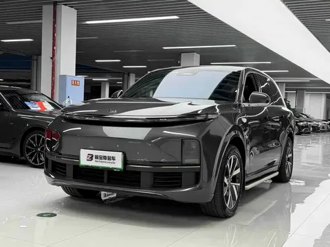 2023 Li Auto L8