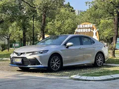 2021 Toyota Camry Hybrid 2.5HG Luxury — фото 1