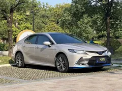 2021 Toyota Camry Hybrid 2.5HG Luxury — фото 2