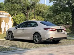 2021 Toyota Camry Hybrid 2.5HG Luxury — фото 20
