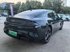 2026 Xiaomi SU7 4WD Max, зелёный — фото 6