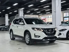 2022 Nissan X-Trail 2.0L 2WD Premium, белый — фото 3