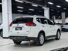 2022 Nissan X-Trail 2.0L 2WD Premium, белый — фото 24