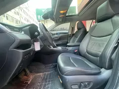 2020 Toyota RAV4 2.0L CVT 4WD Fashion Plus — фото 4