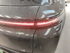 2025 Li Auto L8 Smart Refresh, чёрный — фото 8