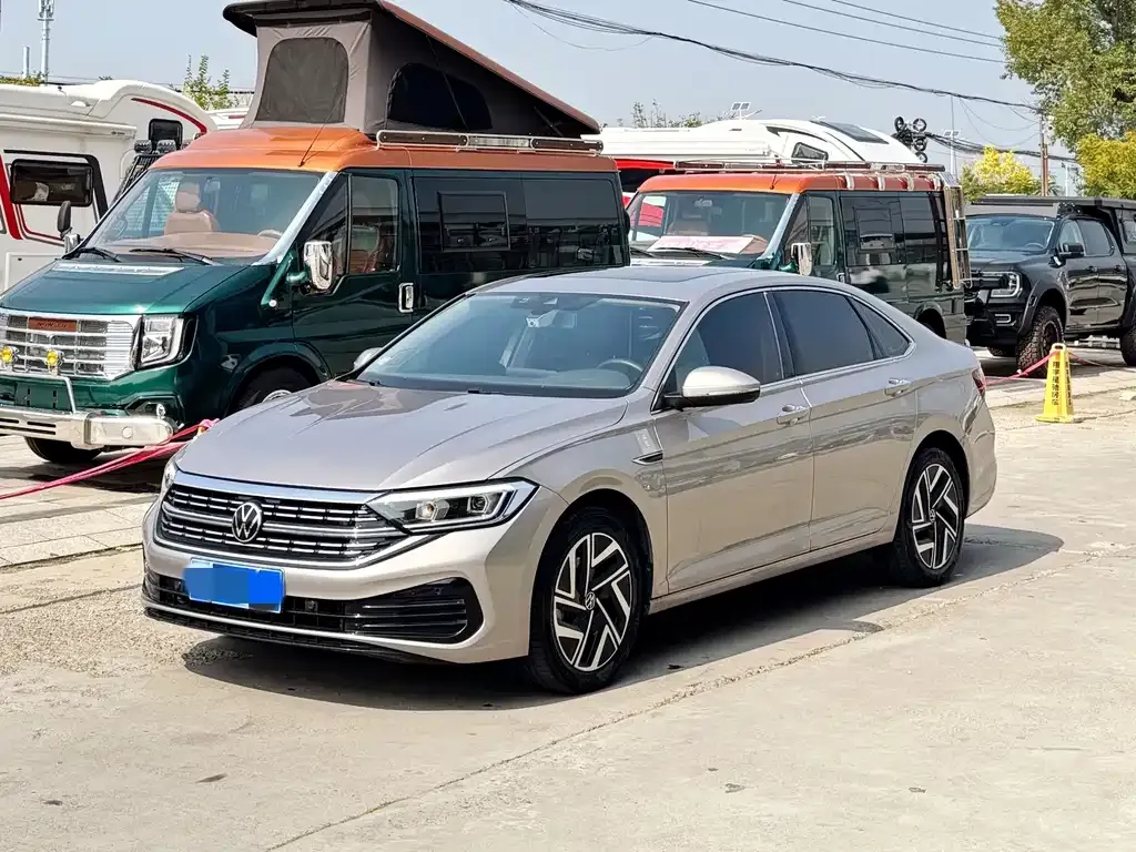 2023 Volkswagen Sagitar 300TSI DSG