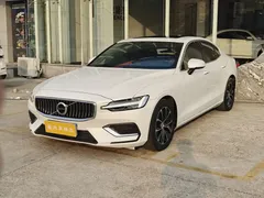 2021 Volvo S60 T4 Luxury, белый — фото 1