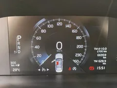 2021 Volvo S60 T4 Luxury, белый — фото 8