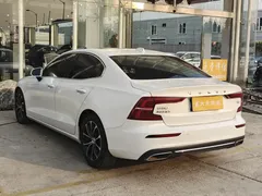 2021 Volvo S60 T4 Luxury, белый — фото 14
