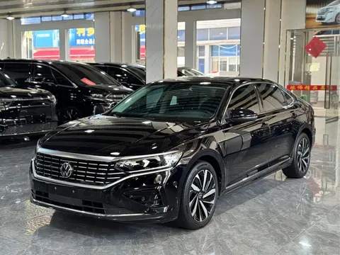 2023 Volkswagen Passat 330TSI Elite