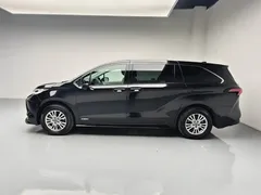 2021 Toyota Sienna 2.5L Hybrid Comfort, чёрный — фото 5