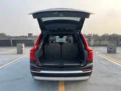 2022 Volvo XC90 B6 Sport 7-seat, чёрный — фото 16