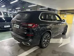 2021 BMW X5 M Sport Package, чёрный — фото 4