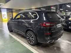 2021 BMW X5 M Sport Package, чёрный — фото 5