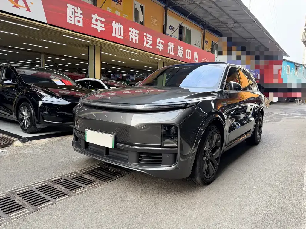 2023 Li Auto L8