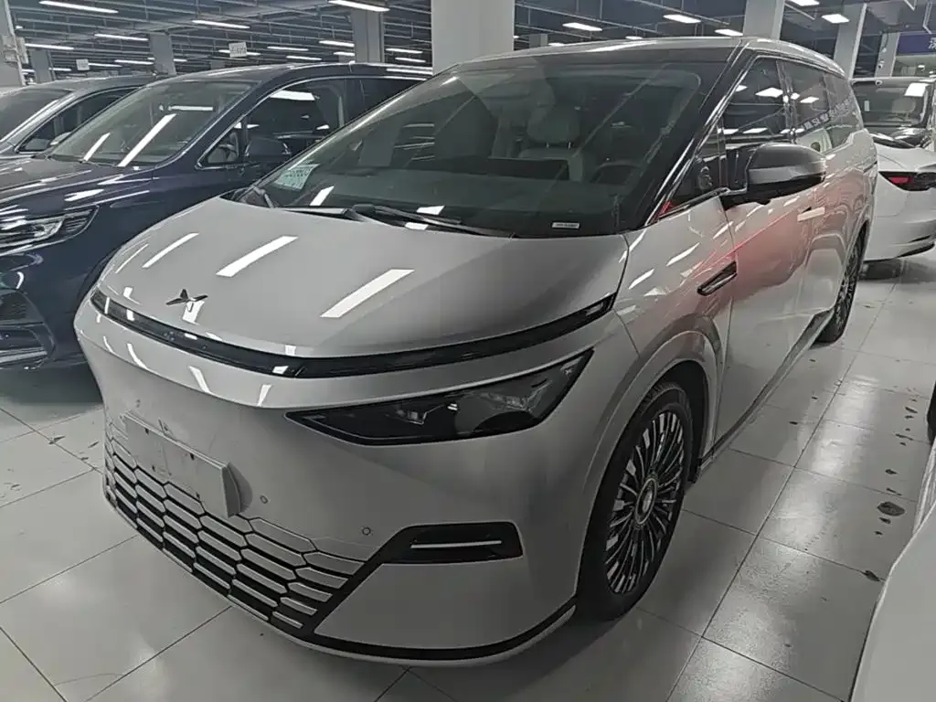 2025 Xpeng X9 EV 702 4WD High Performance Max
