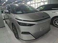 2025 Xpeng X9 EV 702 4WD High Performance Max — фото 4