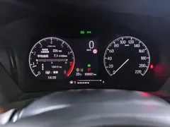 2023 Honda Vezel 1.5L CVT Tech, белый — фото 11