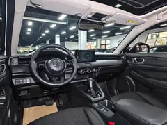 2023 Honda Vezel 1.5L CVT Tech, белый — фото 12