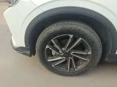 2023 Geely Coolray 1.5T DCT Platinum, белый — фото 23