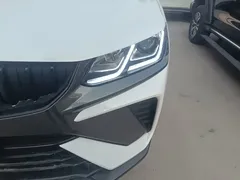 2023 Geely Coolray 1.5T DCT Platinum, белый — фото 24