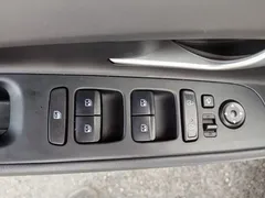 2022 Hyundai Elantra 1.5L CVT LUX Premium, белый — фото 8