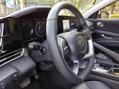 2022 Hyundai Elantra 1.5L CVT LUX Premium, белый — фото 17