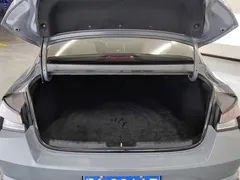 2021 Hyundai Elantra 240TGDi DCT LUX Premium — фото 4