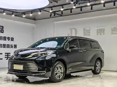 2021 Toyota Sienna 2.5L Hybrid Luxury, чёрный — фото 1