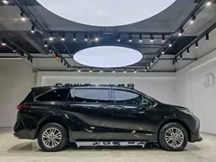 2021 Toyota Sienna 2.5L Hybrid Luxury, чёрный — фото 13