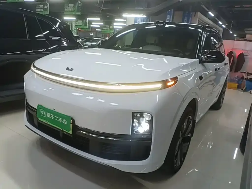 2022 Li Auto L9 Max